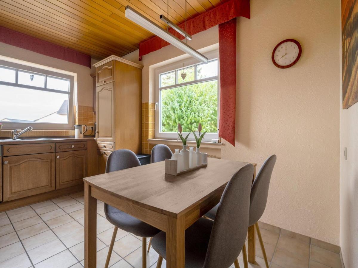 A Detached Holiday Home In A Highly Scenic Area Trierscheid Экстерьер фото